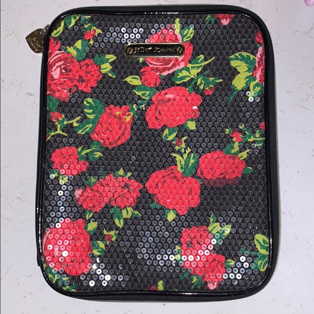 Betsey Johnson Tablet Case